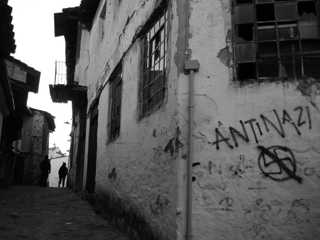 AntiNazi2
