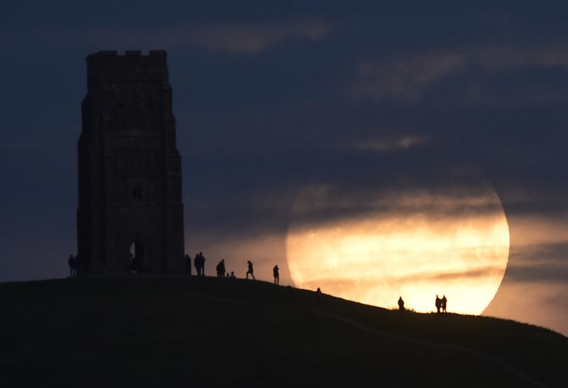 britain-supermoon