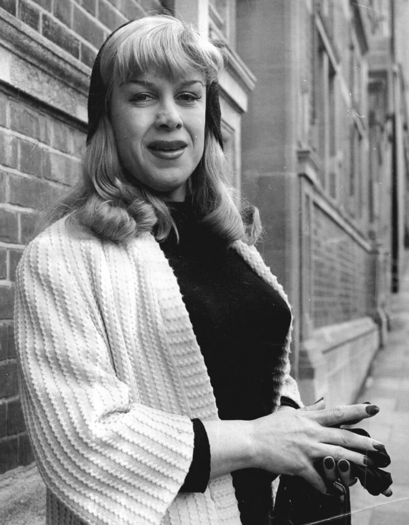 roberta-cowell